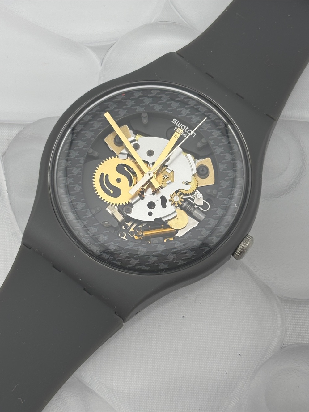 Swatch Watch - SUOM109 - GREYBOLINO